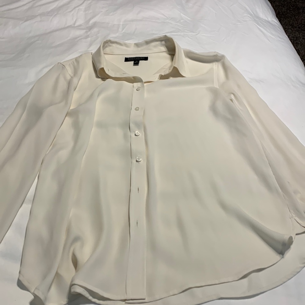 Banana Republic silk blouse